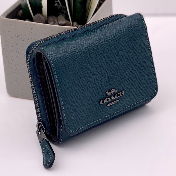 Coach Small Trifold Leather Wallet Forest Color - Picture 1 of 13